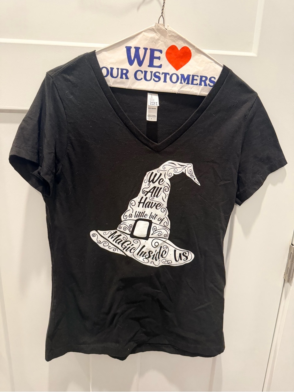 Women's L Witch Hat Graphic Tee Black V-Neck Halloween "We All Have Magic" Shirt